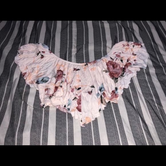 Off the Shoulder Floral Crop Top Size S - Picture 2 of 5